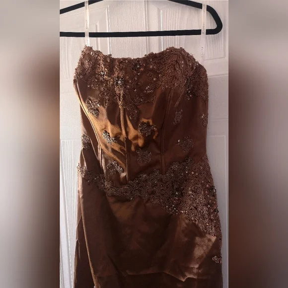 JOVANI PROM DRESS SIZE10 - Picture 3 of 16